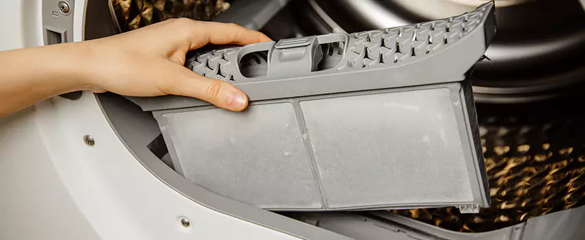 Signs Of A Clogged Dryer Lint Trap in Cudahy, California